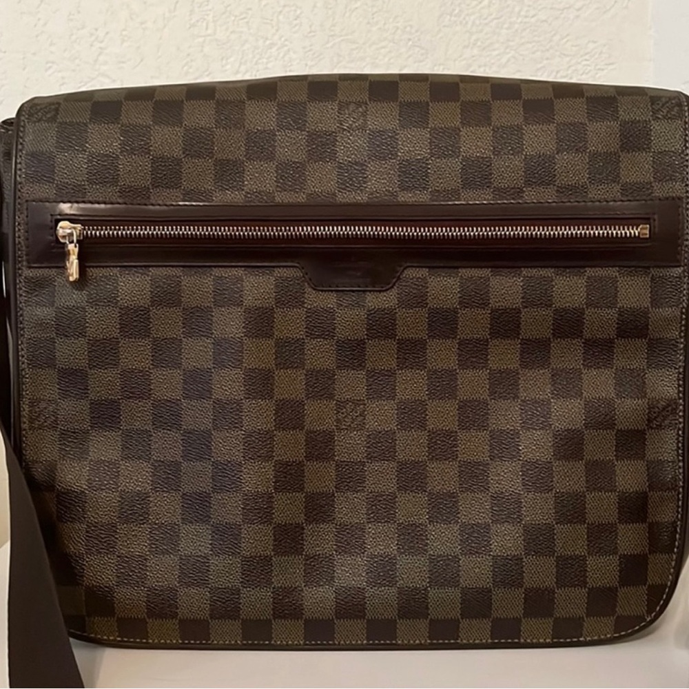 Large Authentic Louis Vuitton Messenger Bag